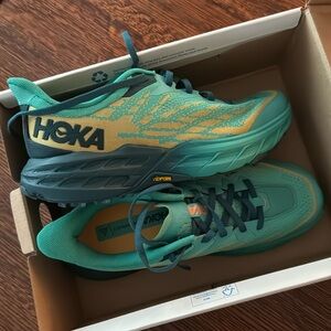 HOKA Women's Speedgoat 5 Trail Running Shoes - brand new with tags - size 8
